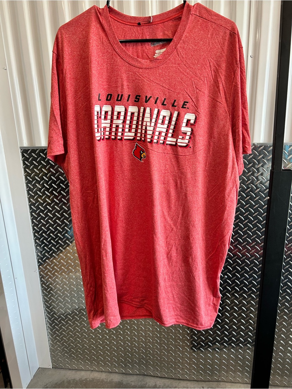 Louisville Cardinals Women’s Red Short-Sleeve Graphic Tee